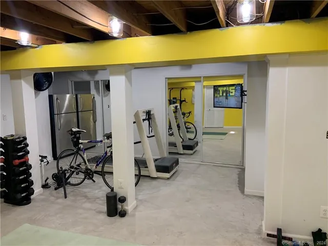 $6,800 | 9 Beech Street, Farmington, CT 06032