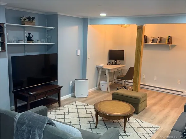 $6,500 | 9 Beech Street, Farmington, CT 06032