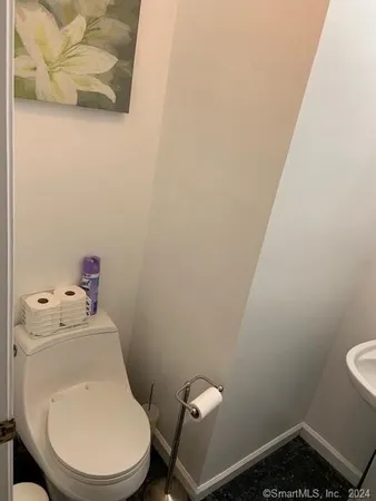 $6,500 | 9 Beech Street, Farmington, CT 06032