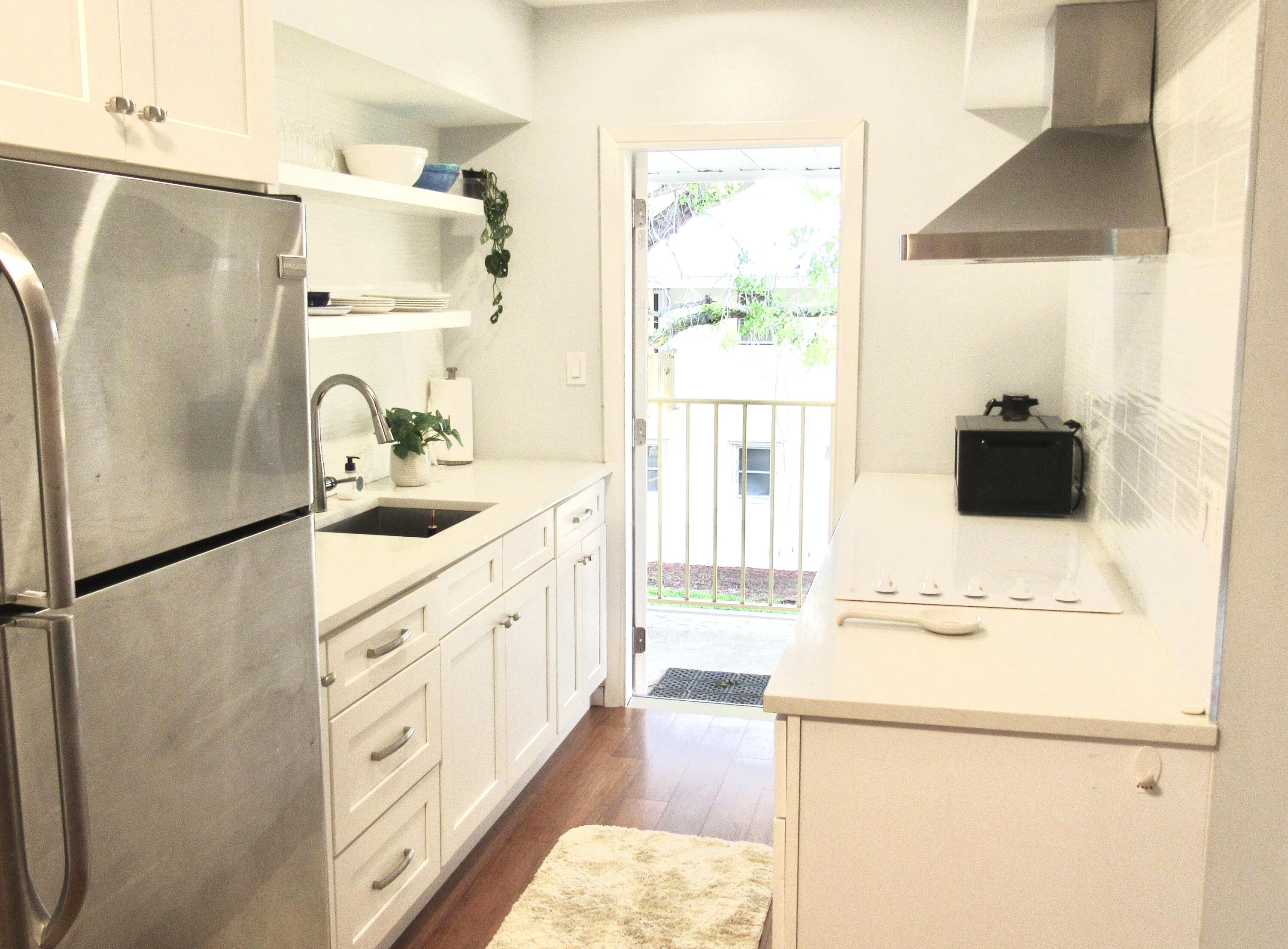 11 Southwest 4th Avenue, Unit 8 Boca Raton, FL 33432 - Photo 12 of 18 IMG_1703