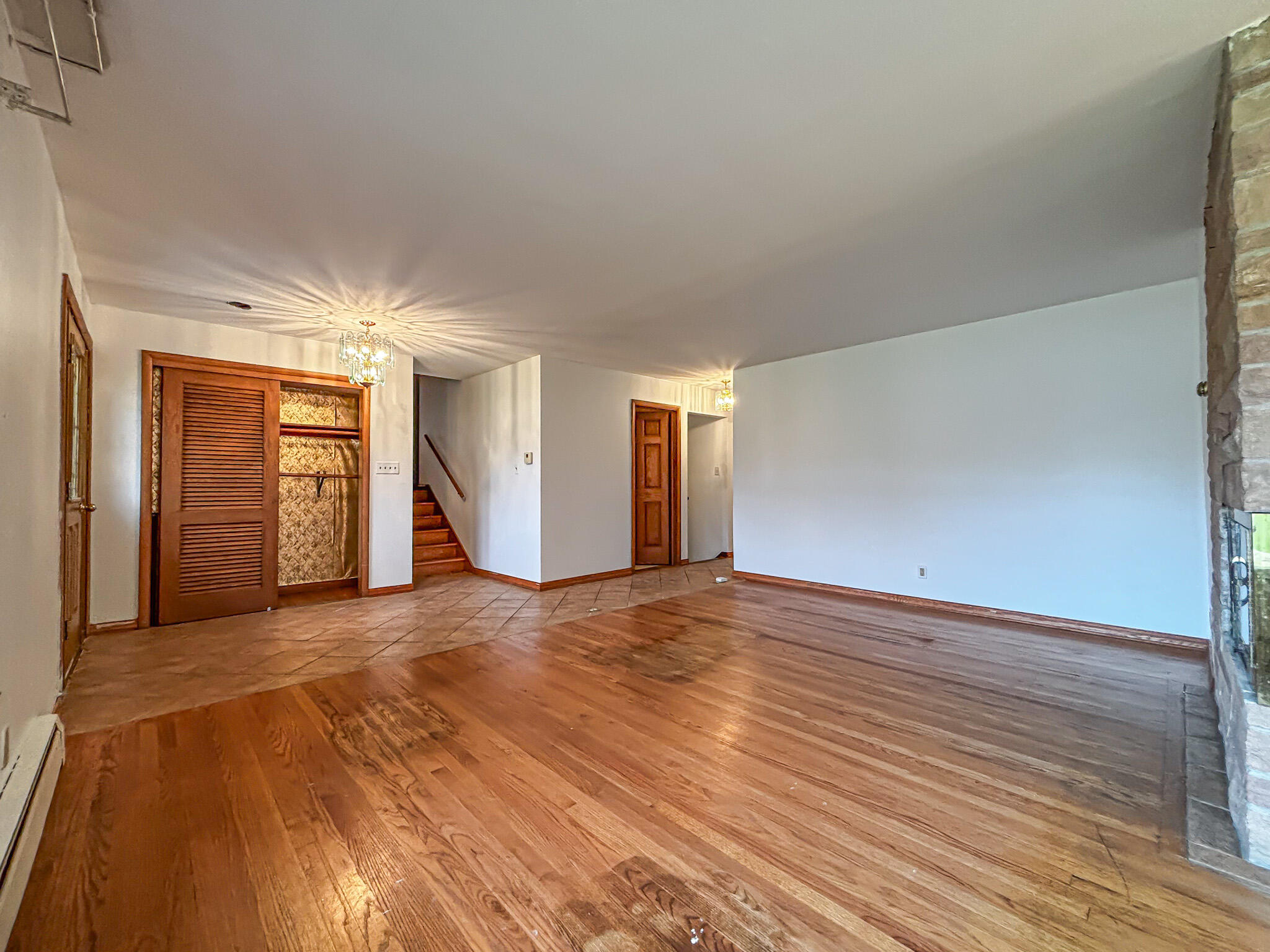 18205 Redvere Drive Brookfield, WI 53045 - Photo 6 of 34 Great Room