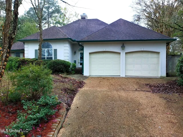 $2,350 | 28 Moss Woods Cove, Madison, MS 39110