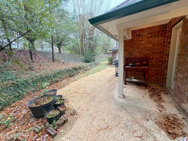 $2,350 | 28 Moss Woods Cove, Madison, MS 39110