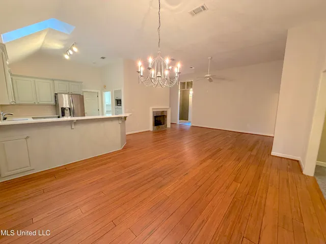 $2,350 | 28 Moss Woods Cove, Madison, MS 39110