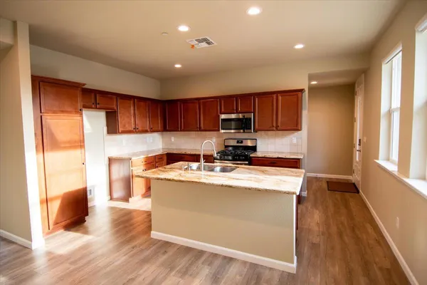 $698,000 | 2043 Thomas Drive, Jackson, CA 95642