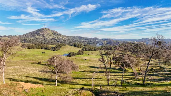 $698,000 | 2043 Thomas Drive, Jackson, CA 95642