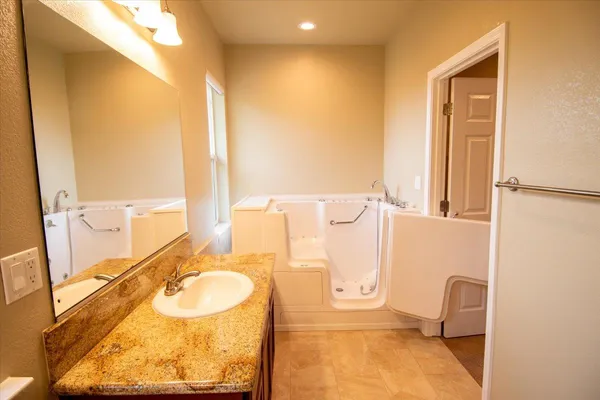 $698,000 | 2043 Thomas Drive, Jackson, CA 95642