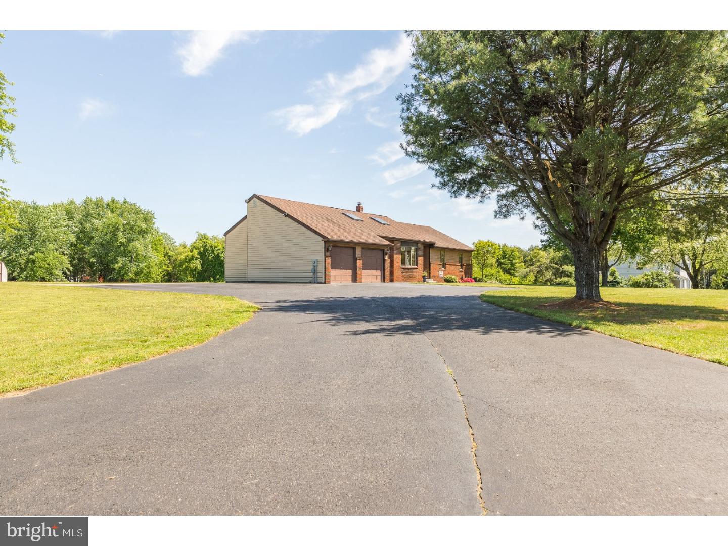439 Barnsboro Road Sewell, NJ 08080 - Photo 3 of 25 View