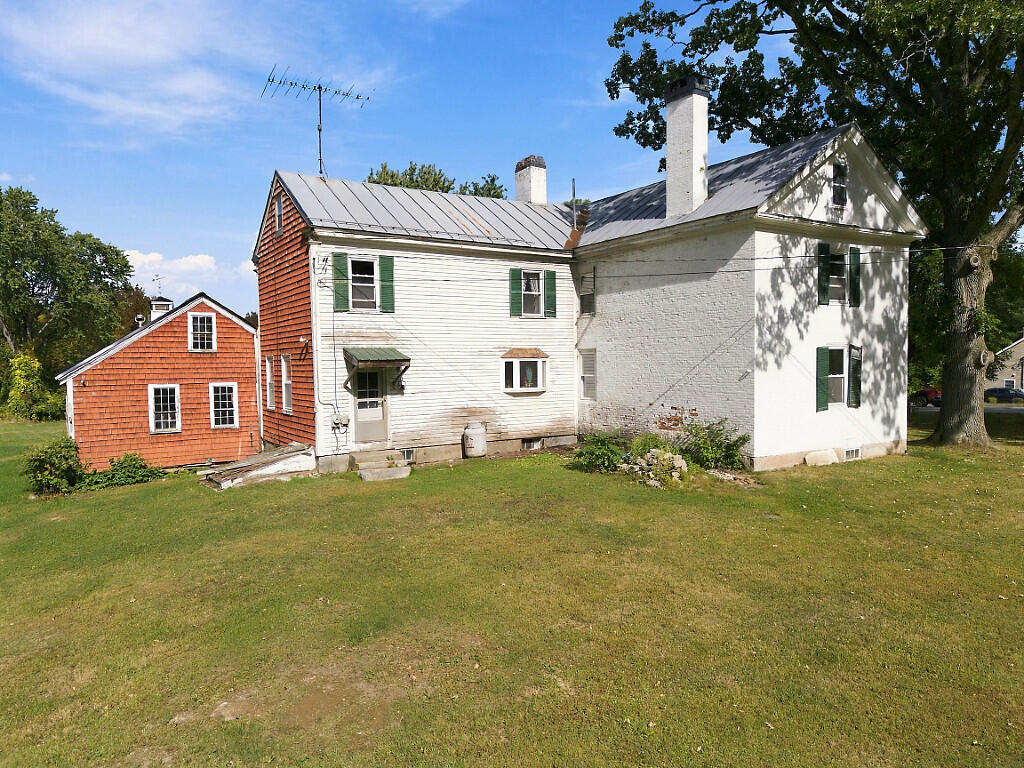 323 Augusta Road Winslow, ME 04901 - Photo 5 of 49 Exterior