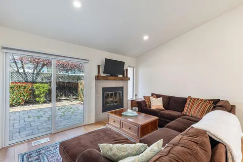 $550,000 | 882 Professional Drive, Napa, CA 94558
