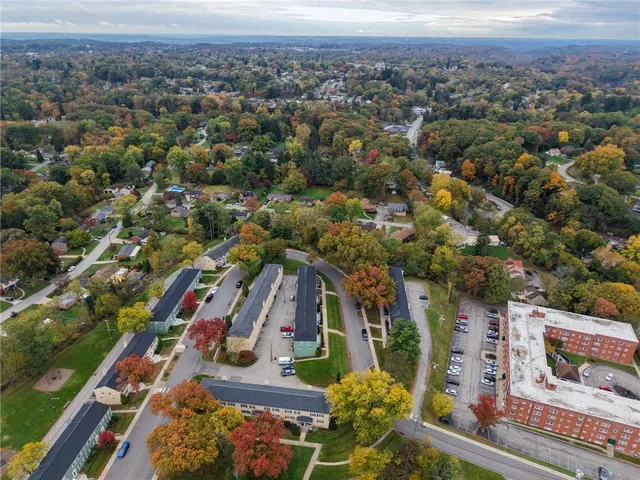 $208,000 | 7 Chapel Drive, Pittsburgh, PA 15237