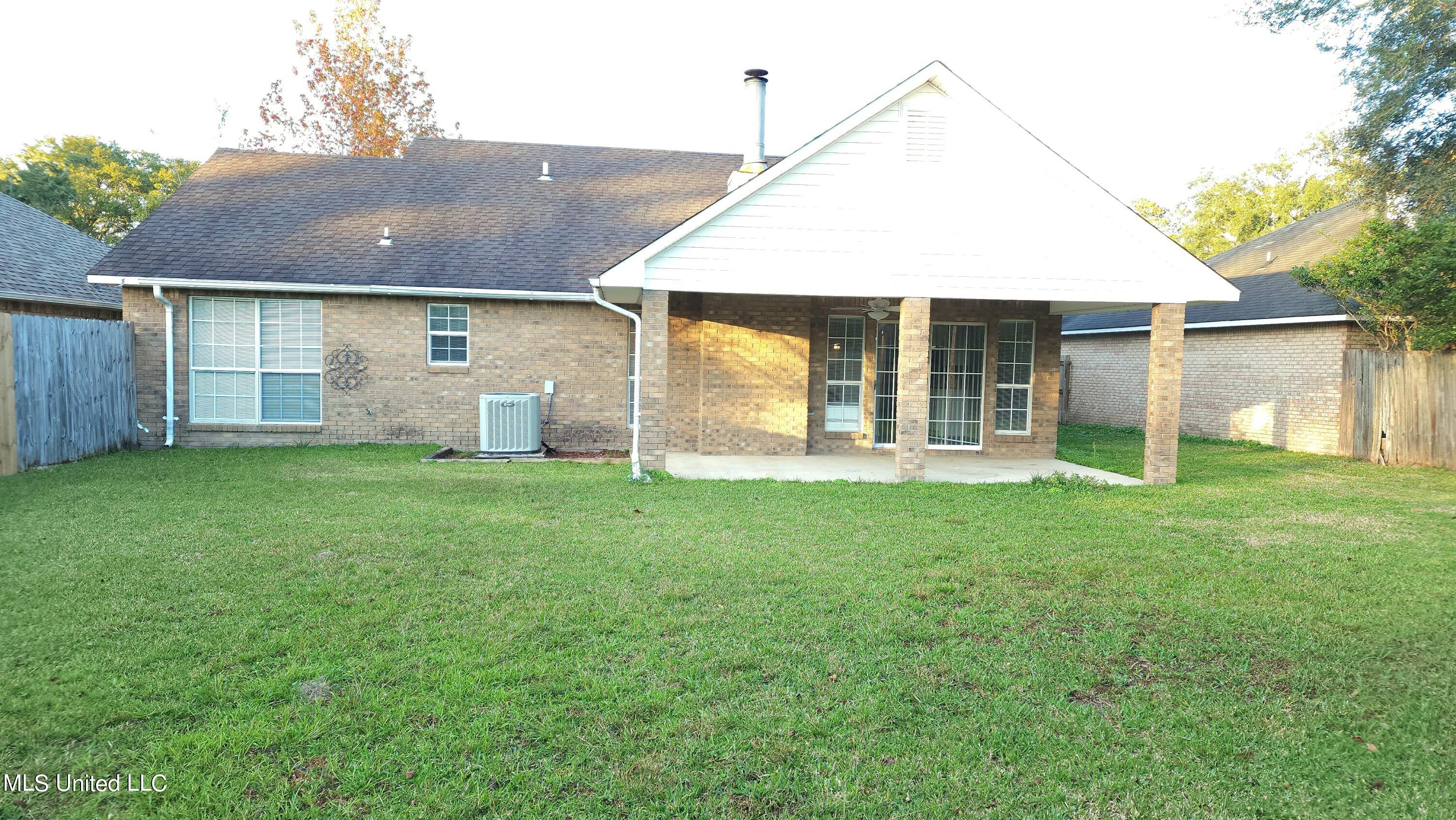 987 Bluff Ridge Biloxi, MS 39532 - Photo 17 of 17 20221207_161302