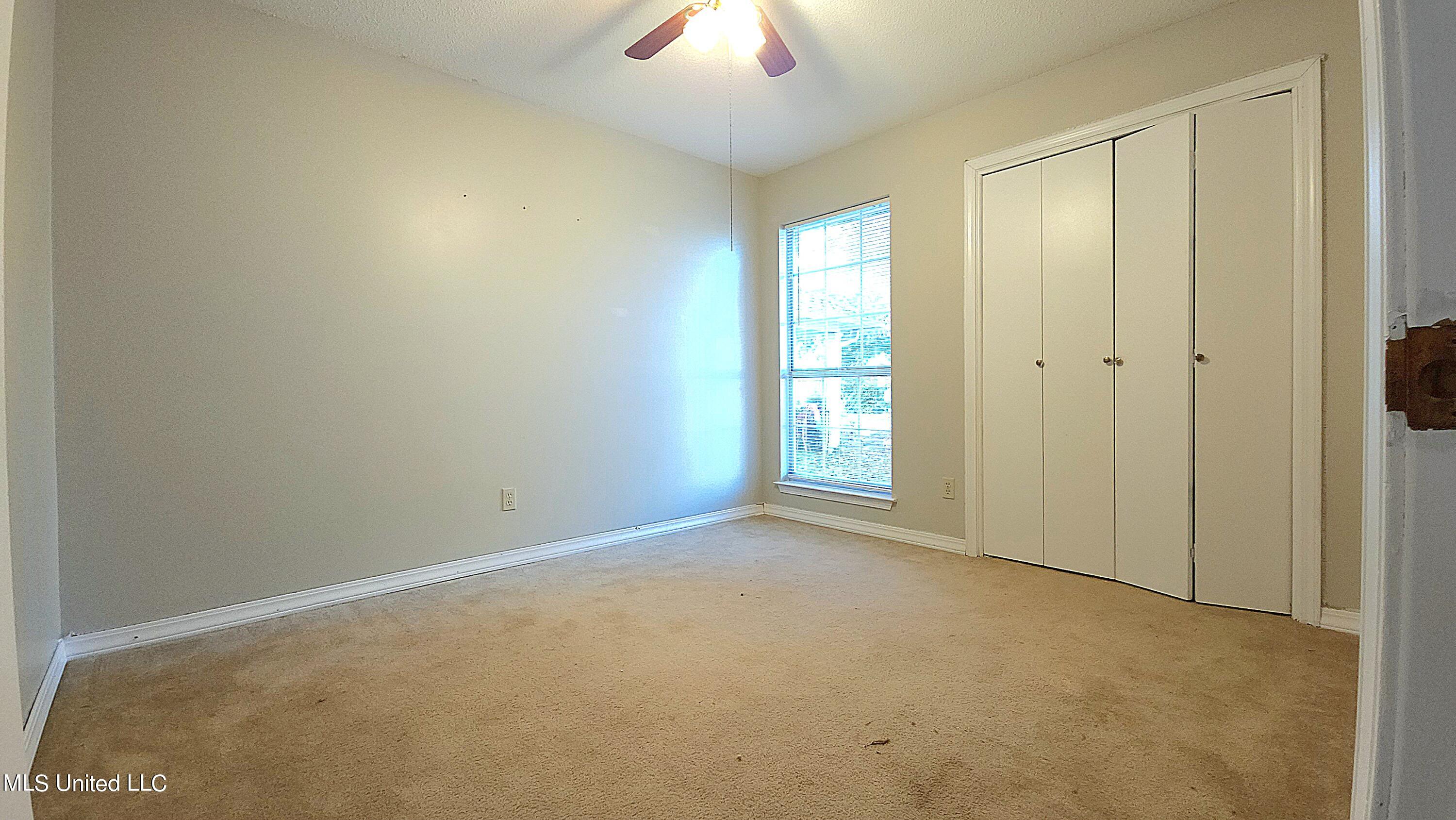 987 Bluff Ridge Biloxi, MS 39532 - Photo 9 of 17 20221207_155811