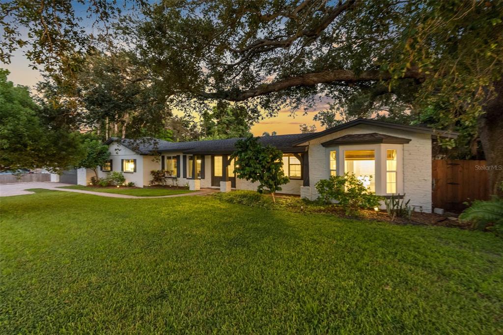 1811 Nursery Road Clearwater, FL 33764 - Photo 6 of 94