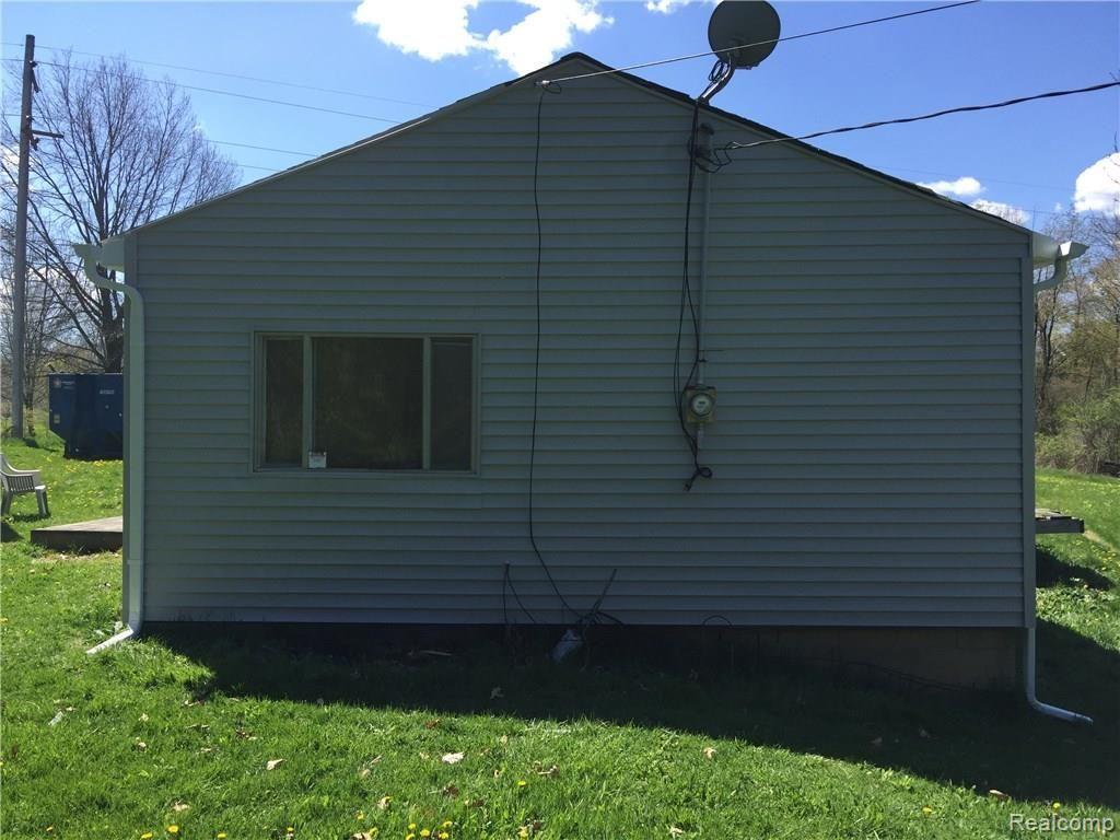 5412 East Clark Road Bath, MI 48808 - Photo 2 of 21 Photo May 03, 11 56 22 AM.jpg