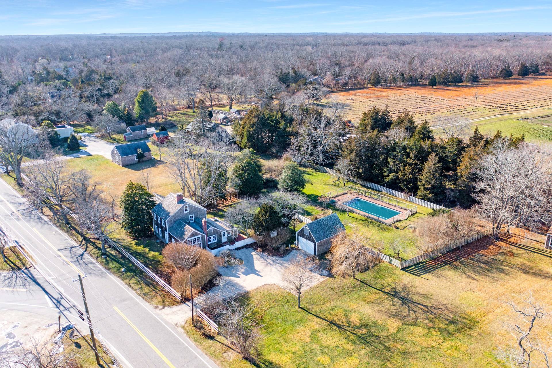 791 Springs Fireplace Road East Hampton, NY 11937 - Photo 3 of 34 Gallery Image 3
