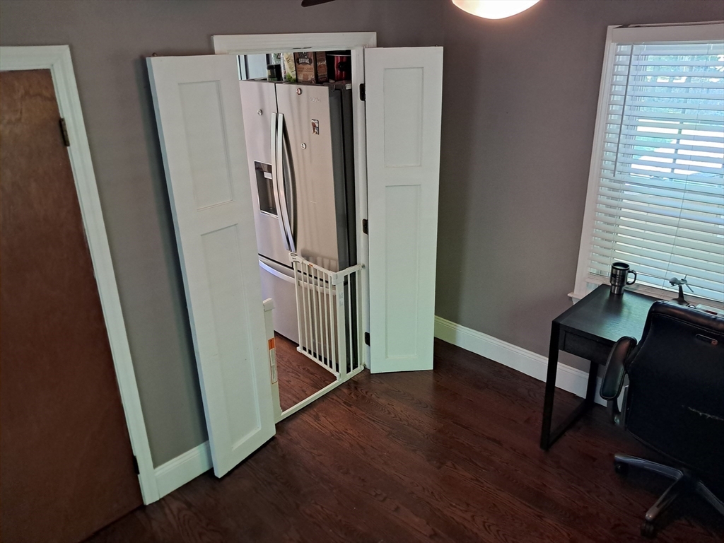 116 Parker Road Wakefield, MA 01880 - Photo 12 of 31