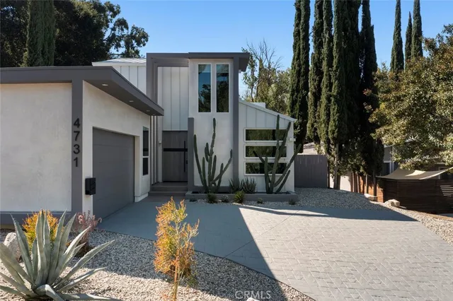 $1,545,000 | 4731 Topanga Canyon Boulevard, Woodland Hills, CA 91364
