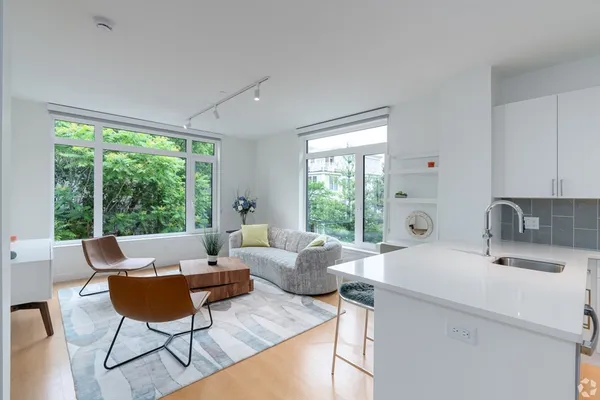 $4,300 | 605 Concord, Unit 408, Cambridge, MA 02138