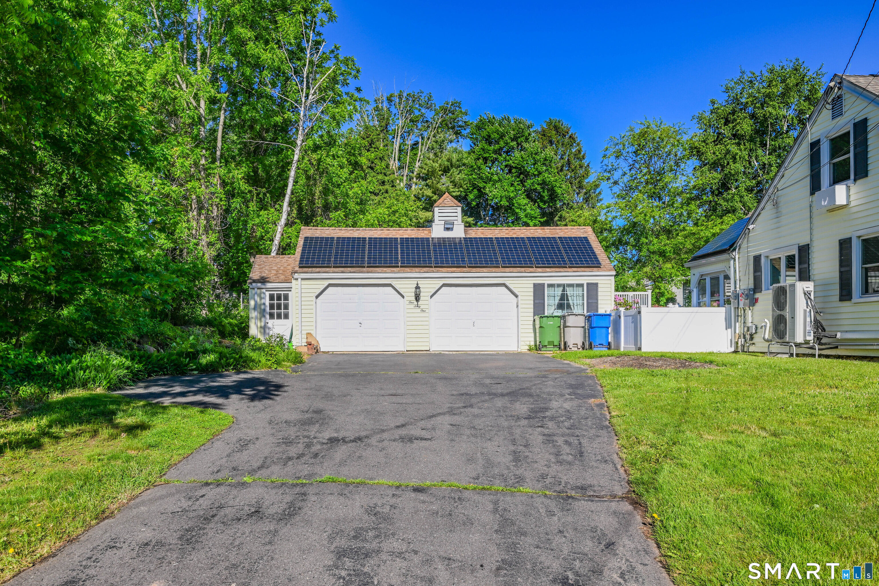161 Red Stone Hill Bristol, CT 06010 - Photo 6 of 37
