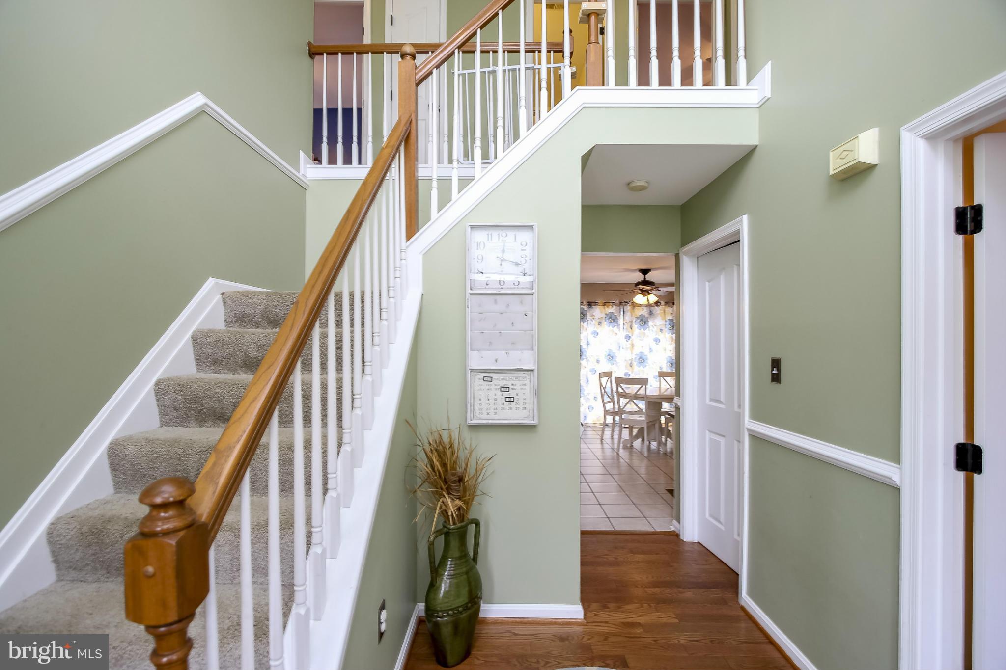 6614 Ridge Road Sykesville, MD 21784 - Photo 4 of 26 2 Story Foyer
