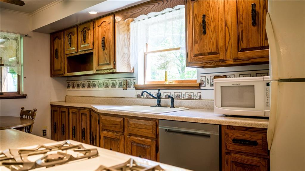 341 Overbrook Road Valencia, PA 16059 - Photo 11 of 25 Gallery Image 11