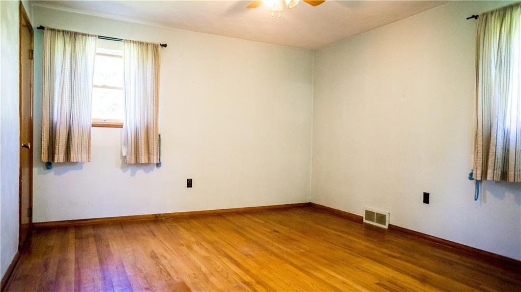 341 Overbrook Road Valencia, PA 16059 - Photo 14 of 25 Gallery Image 14