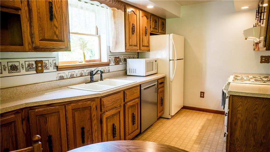 341 Overbrook Road Valencia, PA 16059 - Photo 10 of 25 Gallery Image 10