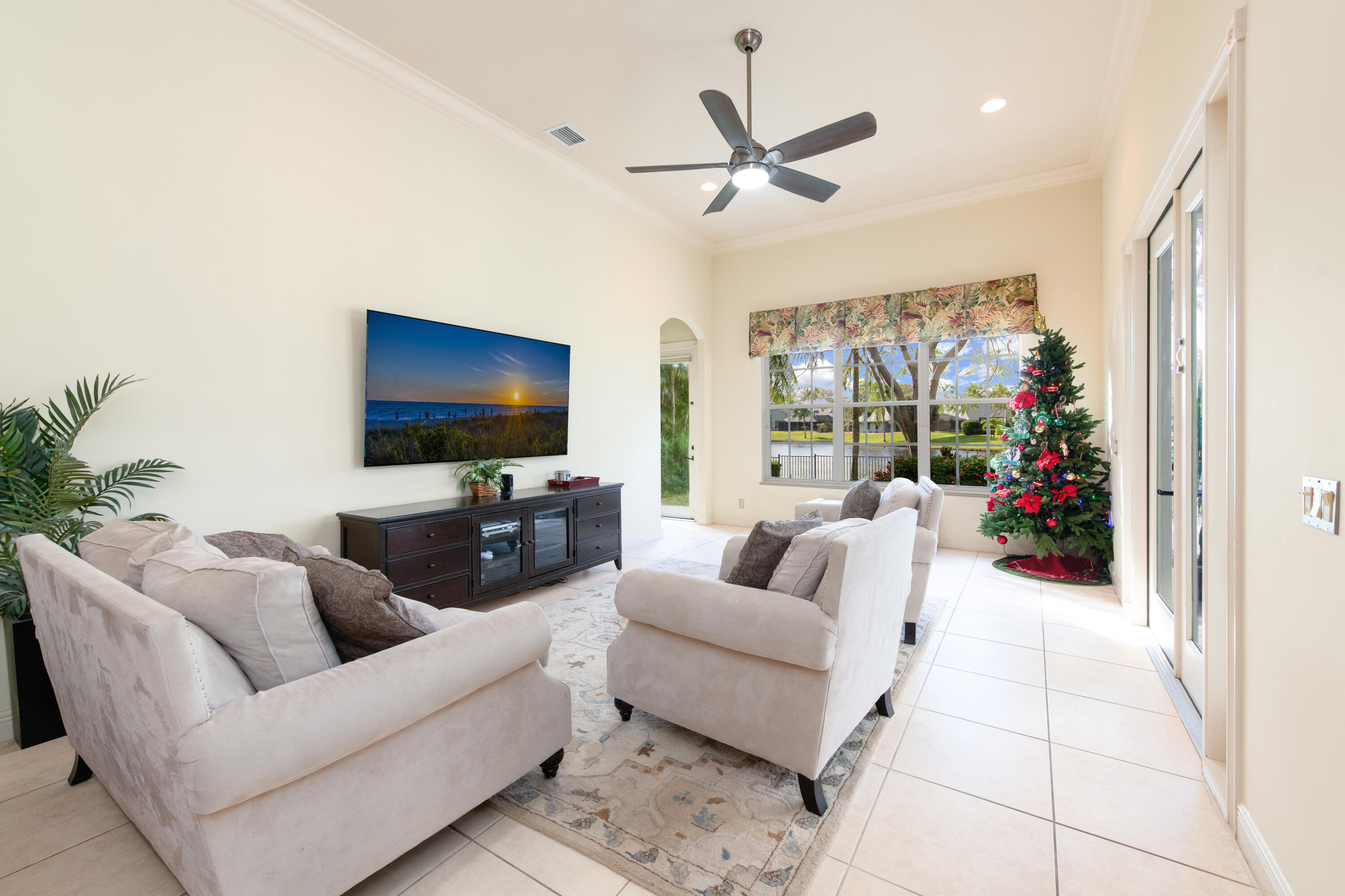 18640 Southeast River Ridge Road Jupiter, FL 33469 - Photo 18 of 65 Entertainment Room 1