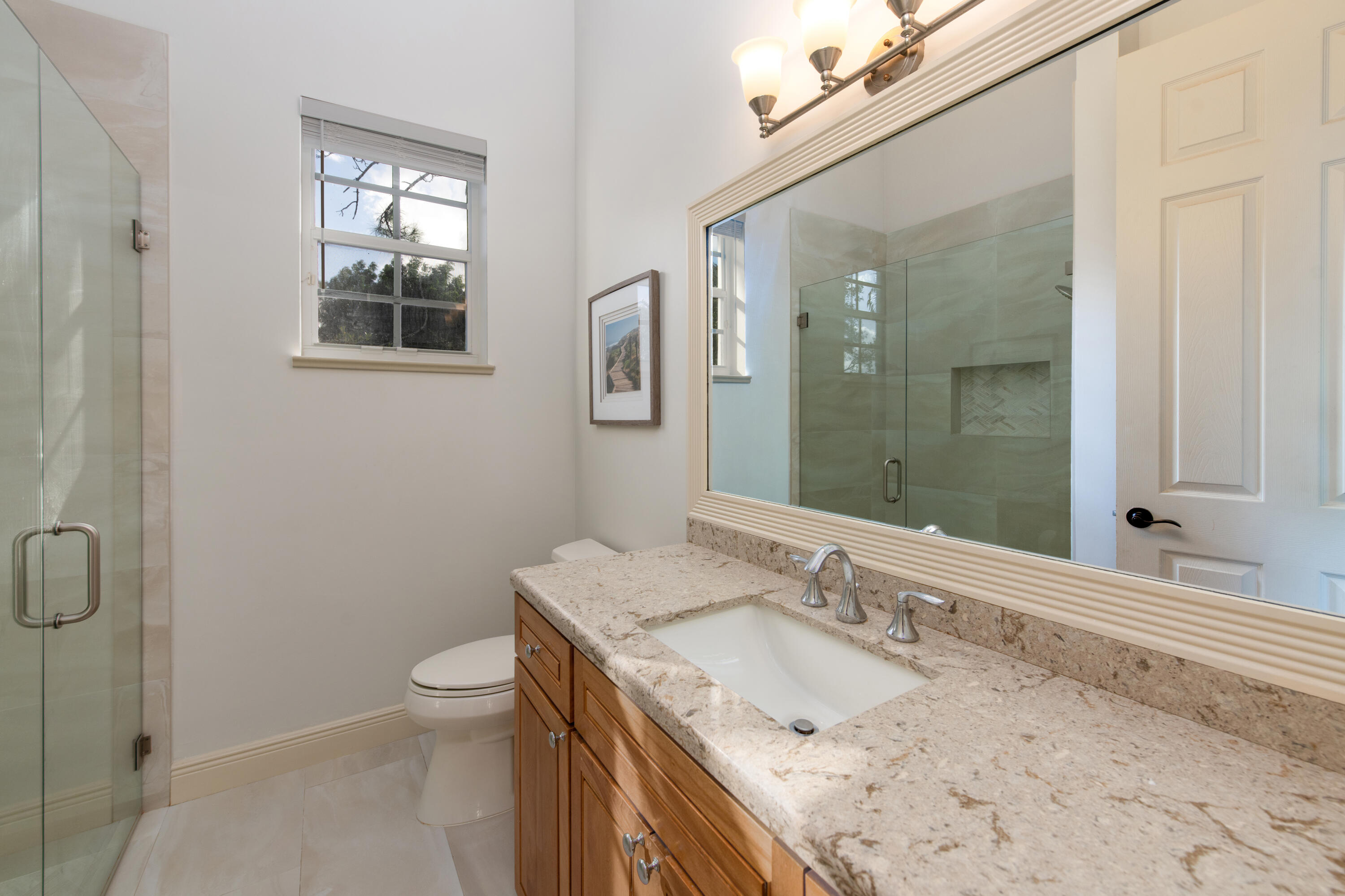 18640 Southeast River Ridge Road Jupiter, FL 33469 - Photo 35 of 65 Fourth Bathroom