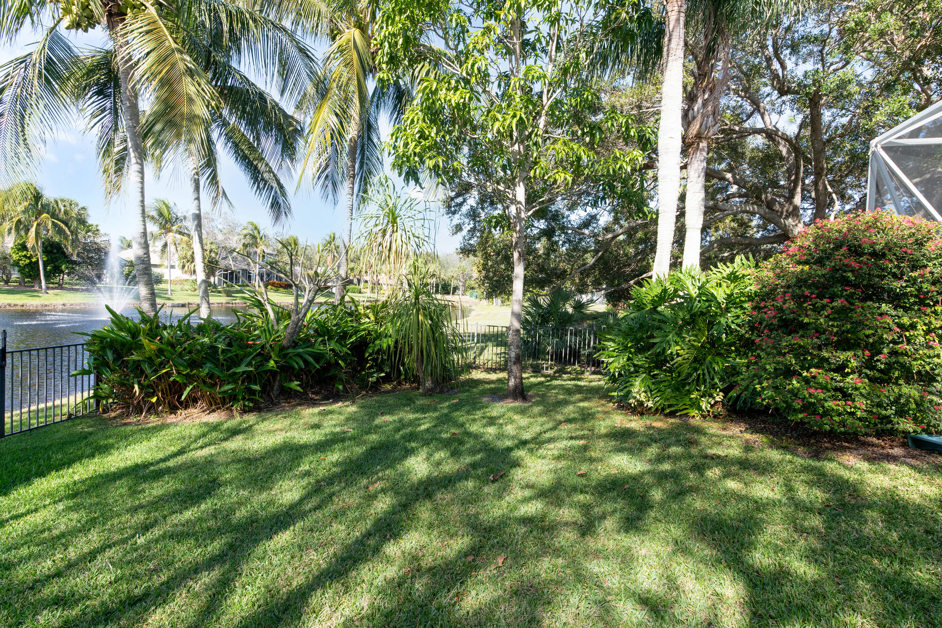 18640 Southeast River Ridge Road Jupiter, FL 33469 - Photo 43 of 65 Back Yard 5