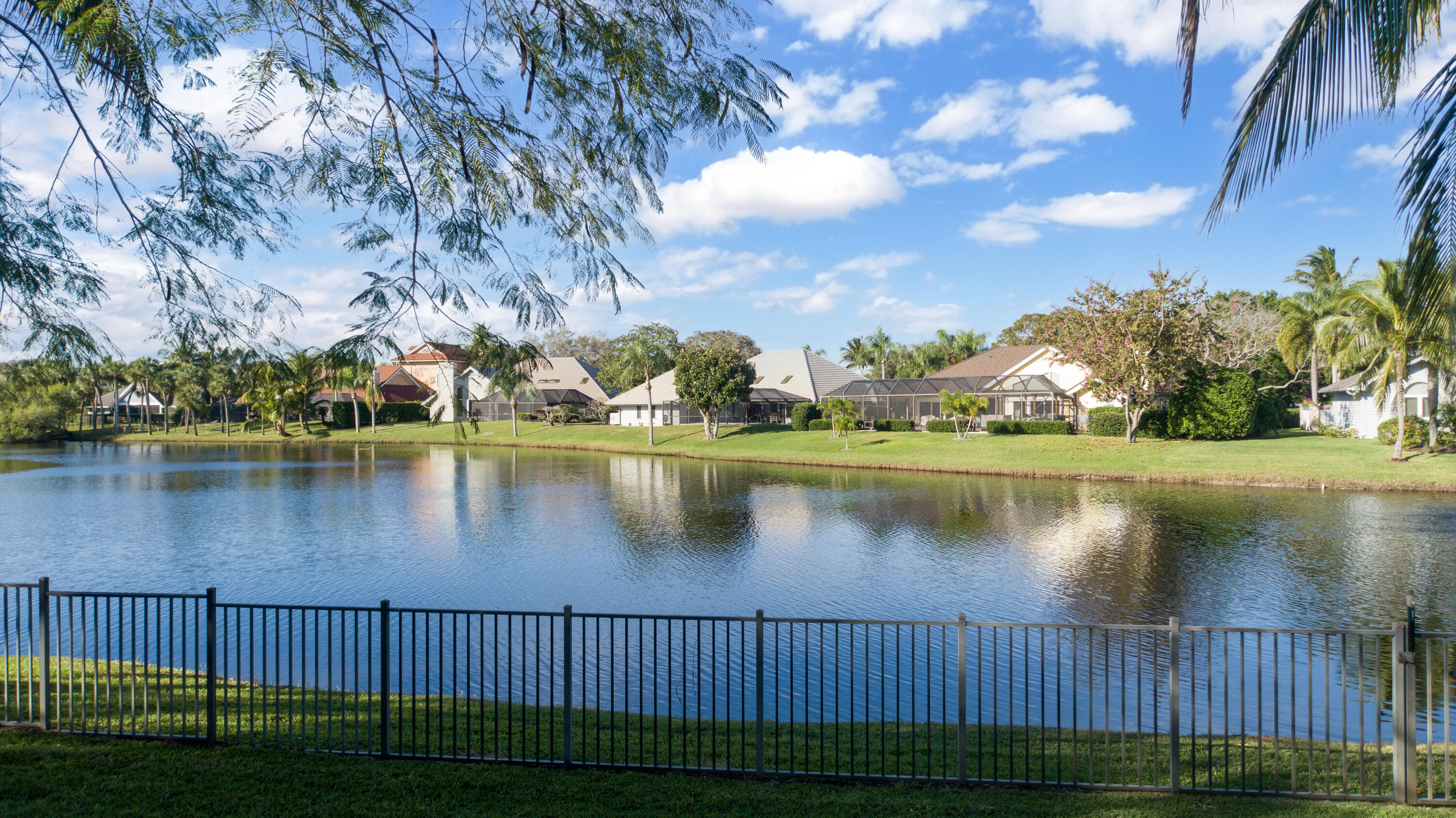 18640 Southeast River Ridge Road Jupiter, FL 33469 - Photo 45 of 65 Back Yard Lake View Left