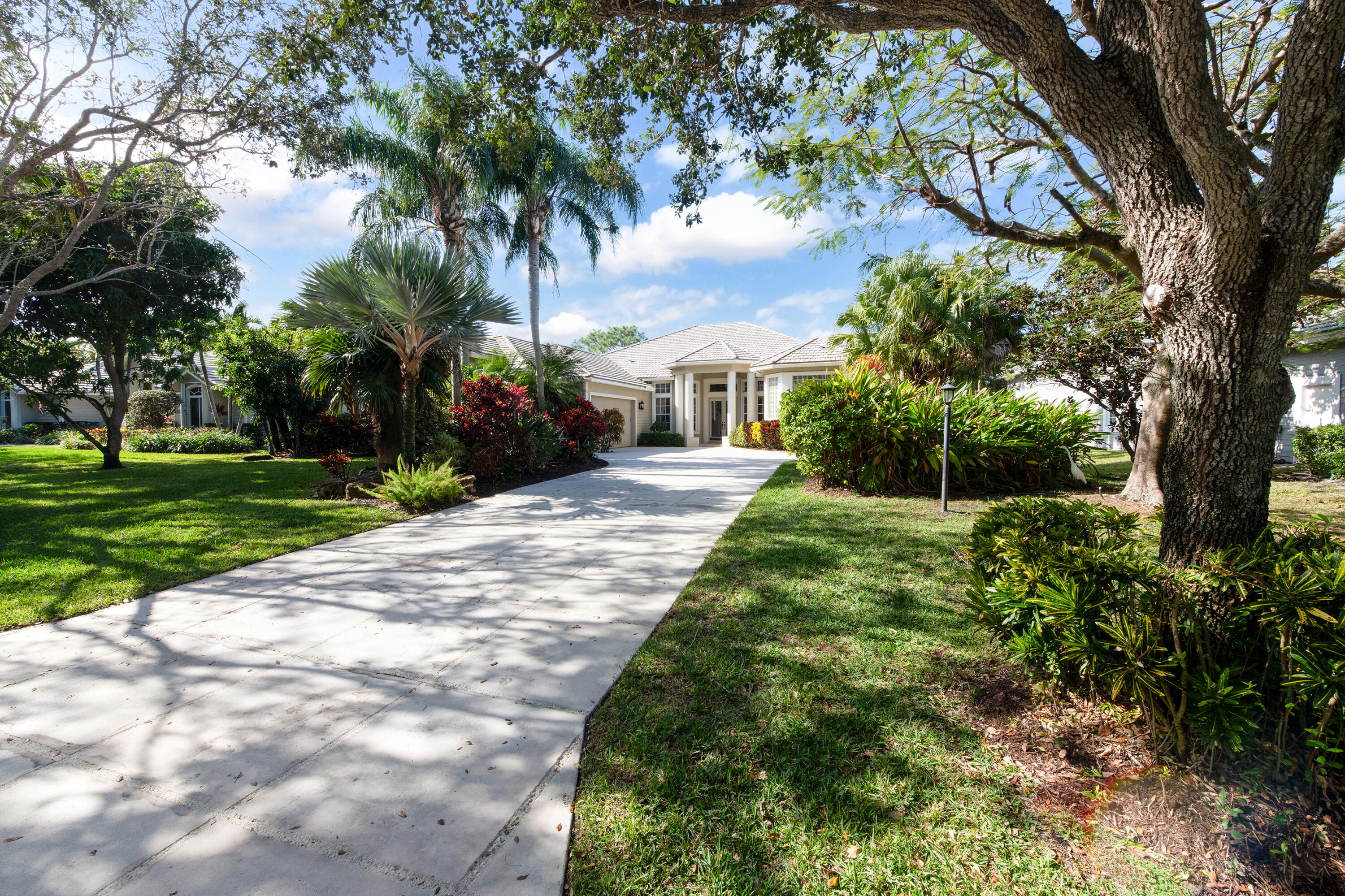 18640 Southeast River Ridge Road Jupiter, FL 33469 - Photo 47 of 65 Front 6