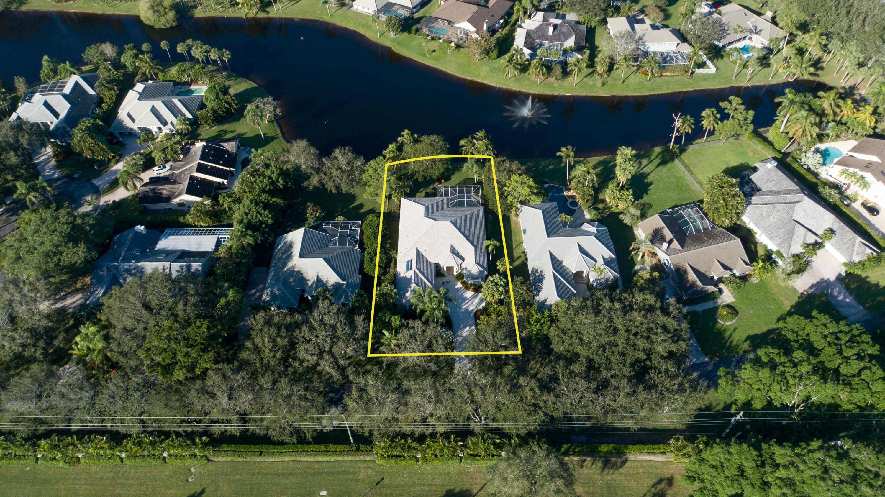 18640 Southeast River Ridge Road Jupiter, FL 33469 - Photo 60 of 65 Top Down Back