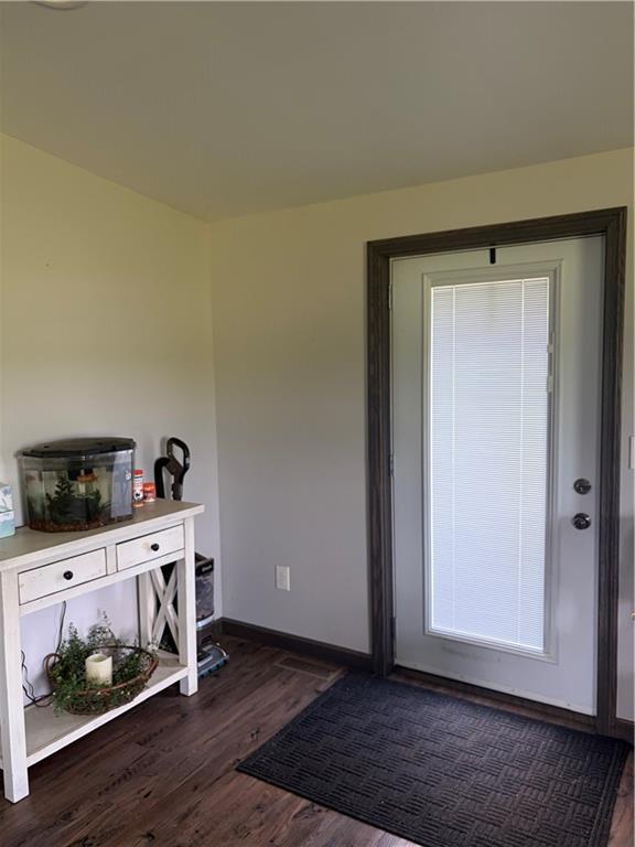 429 South Foster Road Jackson Center, PA 16133 - Photo 6 of 39