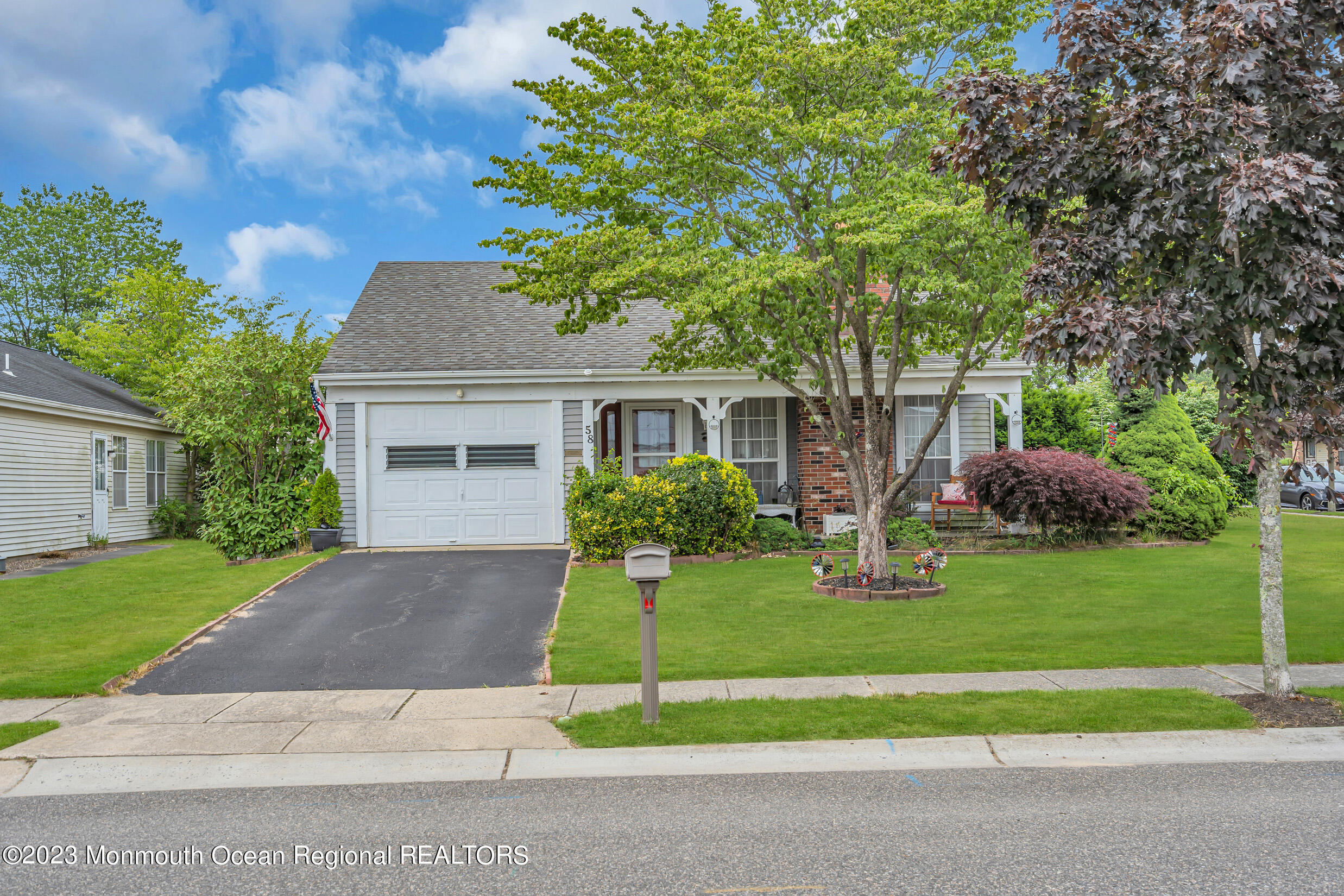 58 Hastings Road Manchester Township, NJ 08759 - Photo 2 of 35 1 (2)