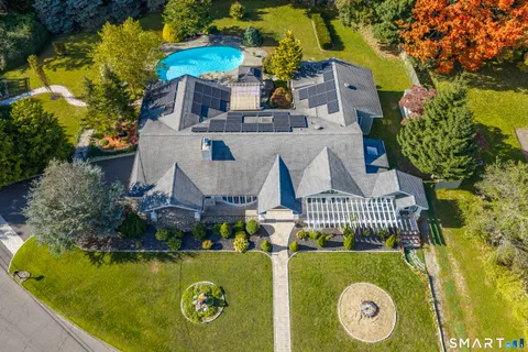 $979,000 | 3 Dogwood Drive, Danbury, CT 06811
