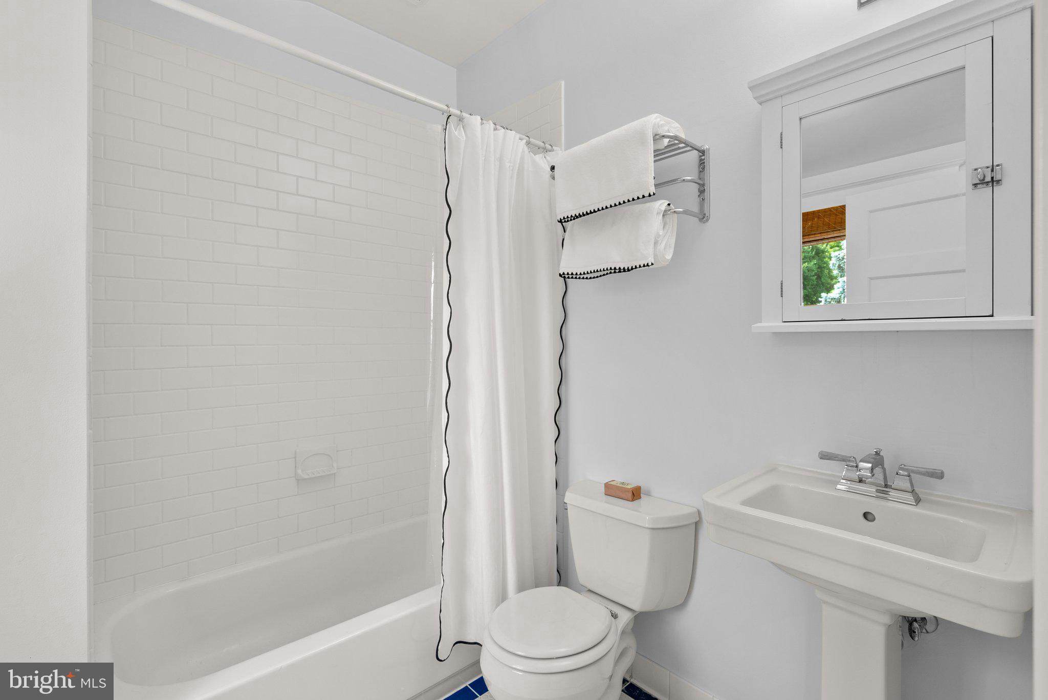 8409 Grove Street Silver Spring, MD 20910 - Photo 55 of 72 Ensuite bedroom 3