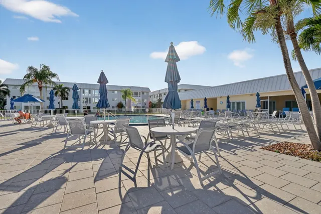 $289,000 | 12 Colonial Club Drive, Unit 305, Boynton Beach, FL 33435