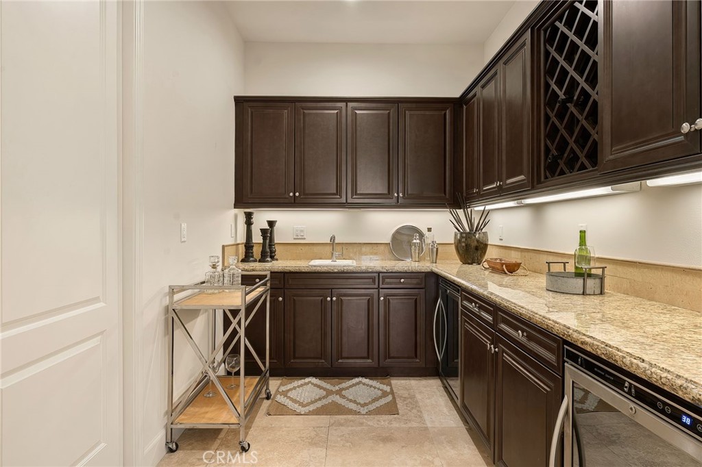 10727 West Stallion Ranch Road Shadow Hills, CA 91040 - Photo 14 of 43