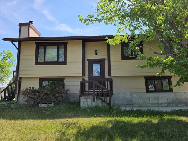 $325,000 | 5111 Silverwood Court, Great Falls, MT 59405