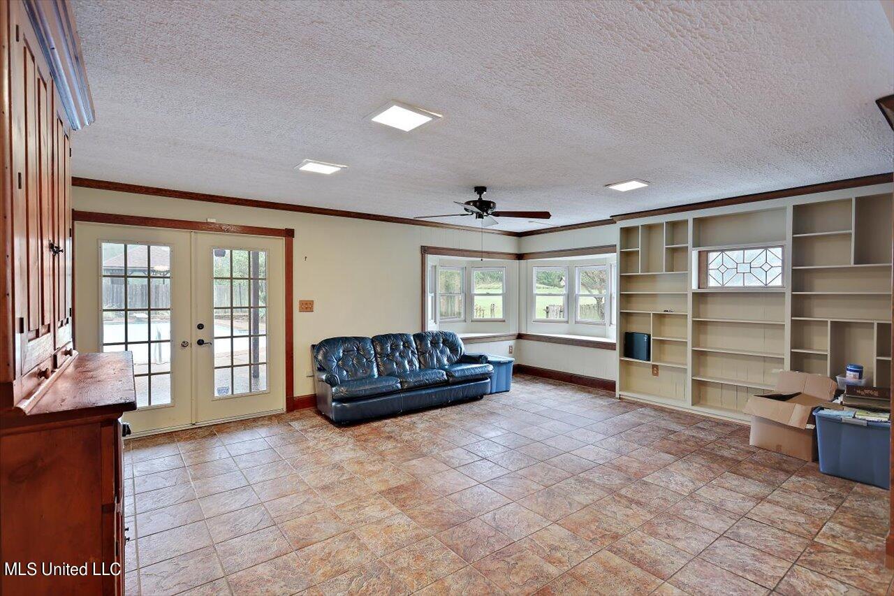 162 Parks Road Jackson, MS 39212 - Photo 8 of 72 07-162 Parks Rd