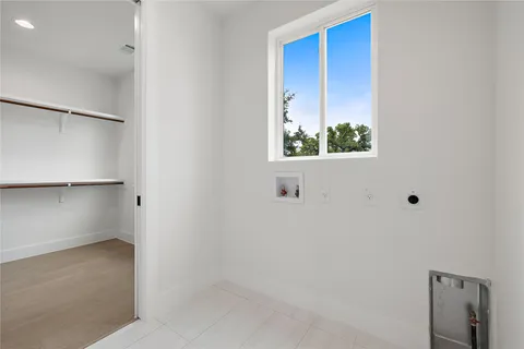 $1,099,000 | 1702 Pennsylvania Avenue, Austin, TX 78702