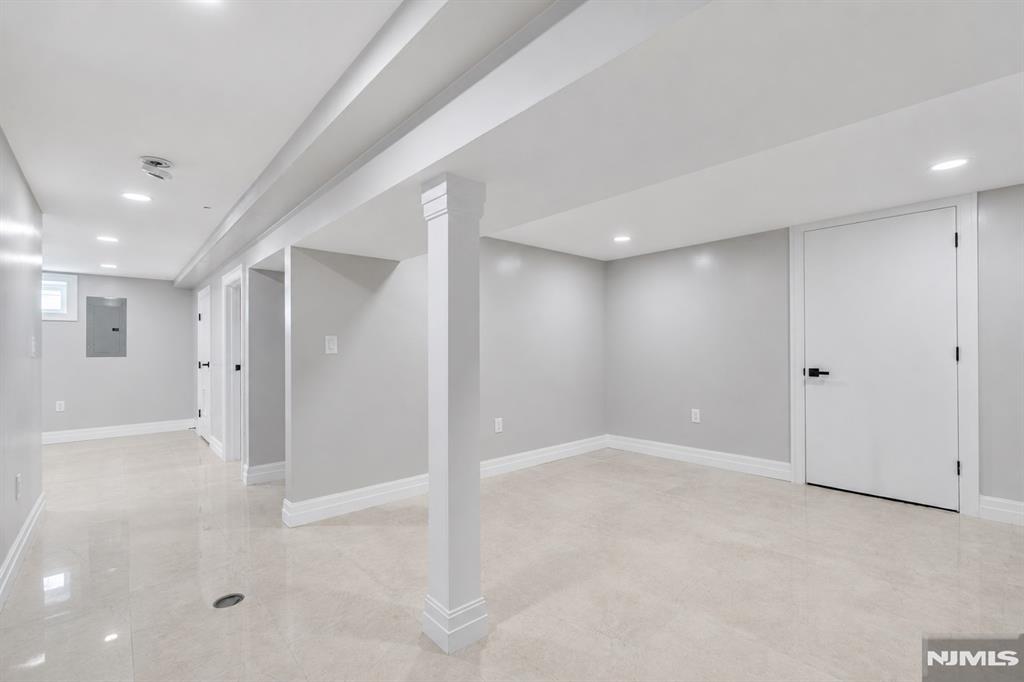 67 Melody Hill Road Clifton, NJ 07013 - Photo 17 of 25