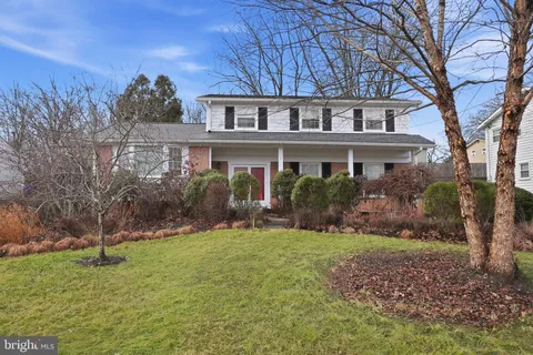 $999,000 | 11708 Rosalinda Drive, Potomac, MD 20854