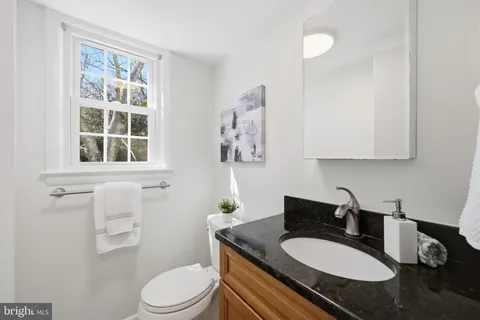 $999,000 | 11708 Rosalinda Drive, Potomac, MD 20854