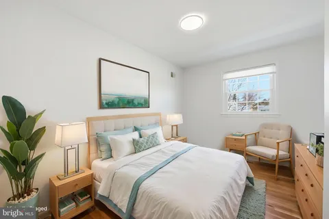 $999,000 | 11708 Rosalinda Drive, Potomac, MD 20854