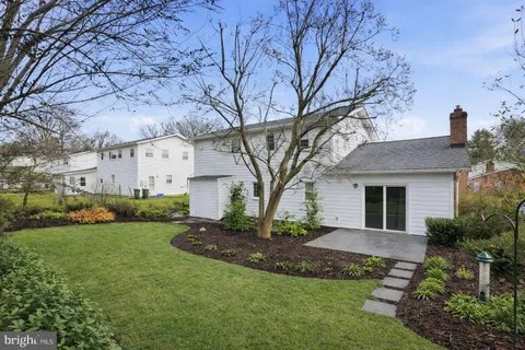 $999,000 | 11708 Rosalinda Drive, Potomac, MD 20854