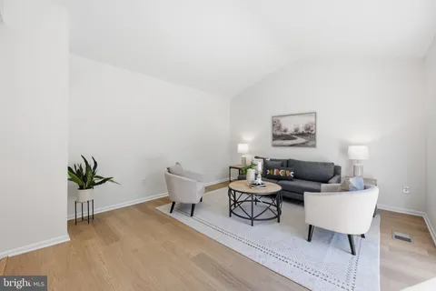 $999,000 | 11708 Rosalinda Drive, Potomac, MD 20854