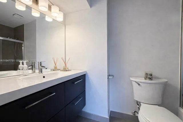 $525,000 | 13168 Southwest 93rd Place, Miami, FL 33176